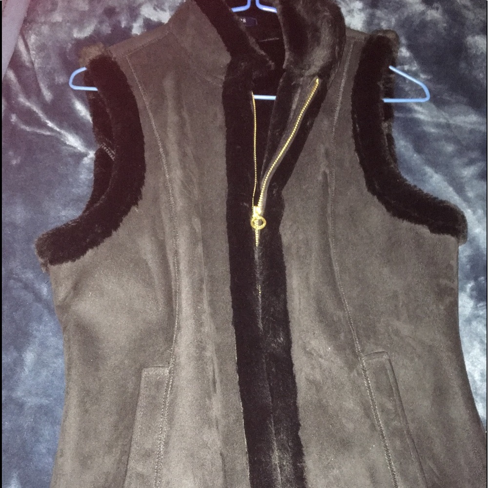 Champs fur vest